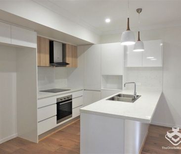 4 br Townhouses next door to Sunnybank Hills State School - Photo 1