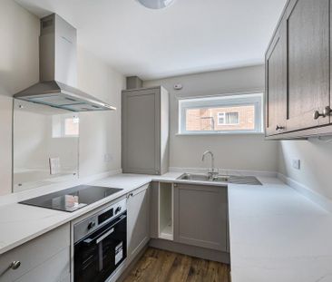2 bedroom flat to rent - Photo 6