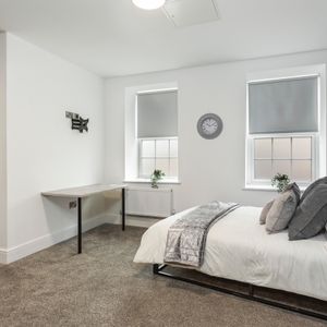 Bridge Avenue - Photo 3
