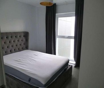 Sunapee Road, Reading, RG2 - Photo 1