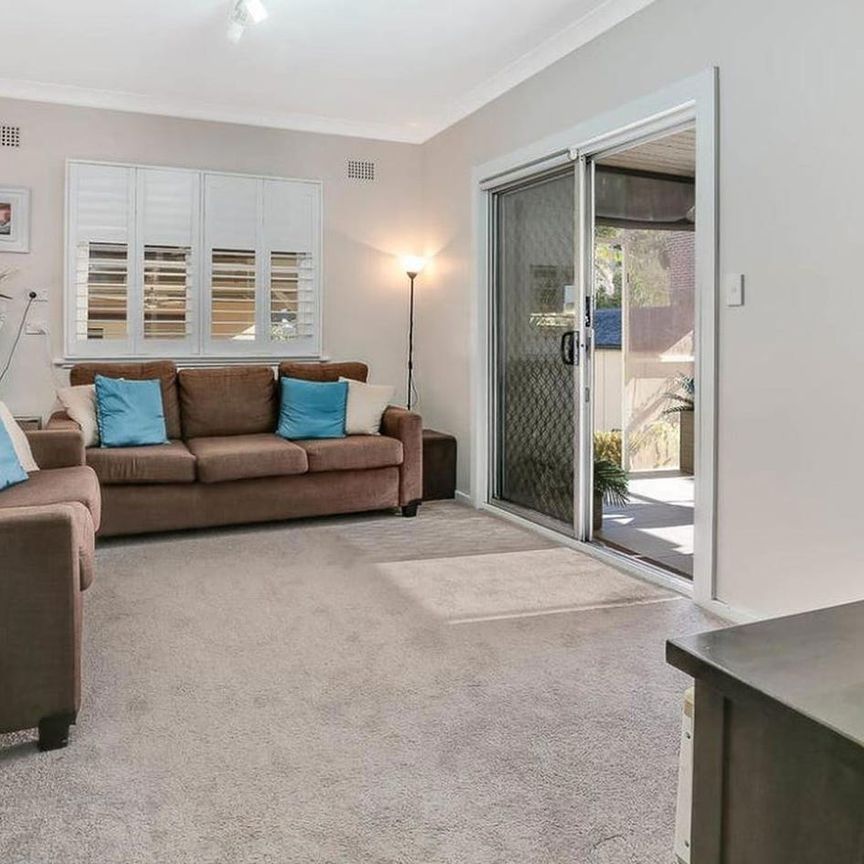 FAMILY GEM WITH STUDY AND TEENAGE RETREAT - Photo 1