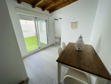 5 room luxury Apartment for rent in Valencia - Photo 2