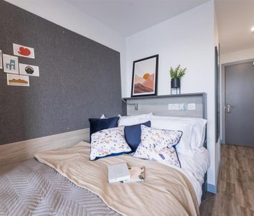 1 bedroom in a flat share to rent - Photo 5