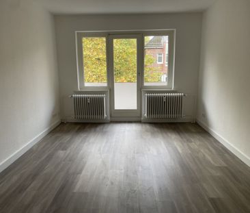 2 - Zimmer- Wohnung in Hamburg-Hamm (Ebelingplatz 3) - Photo 1