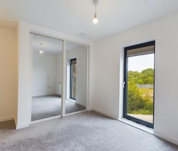 2 bedroom flat to rent - Photo 5