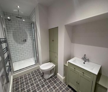 2 bedroom semi-detached house to rent - Photo 2