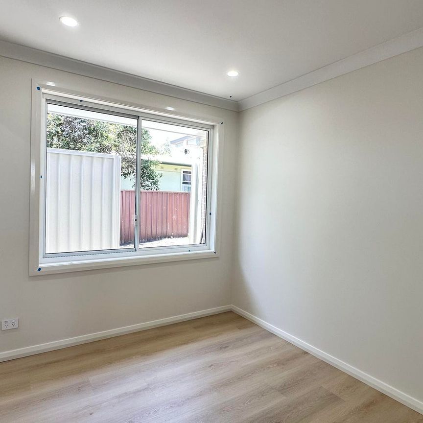 Brand New 2 x Bedroom Granny Flat with Solar included!!! - Photo 1