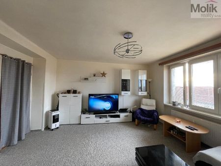 Pronájem bytu 2+1 65 m² - Photo 2