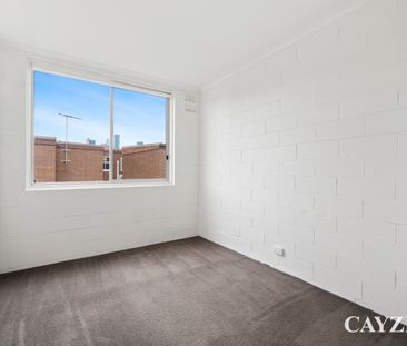 12/10 Mountain Street, South Melbourne VIC 3205 - Apartment For Ren... - Photo 1