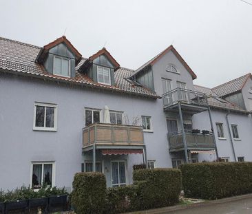 Große & helle 2-RW mit Charme & PKW-Aussenstellplatz am südlichen, ... - Foto 1