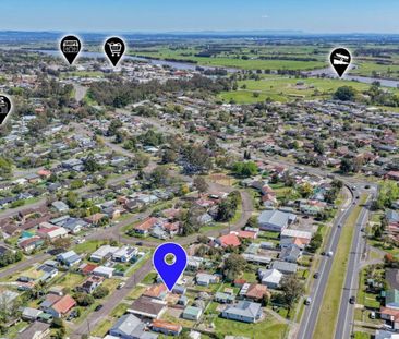 NEAT 3 BEDROOM HOME!! - Photo 5