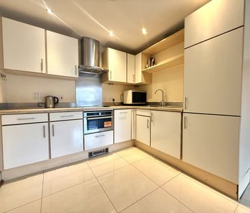 Breakwater House, Cardiff Bay - Photo 6