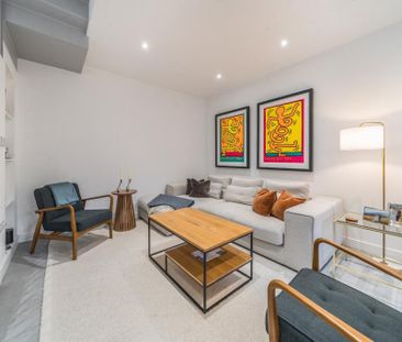 3 bedroom end of terrace house to rent - Photo 1