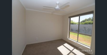 Charming Family Home - - Photo 4