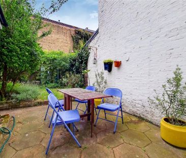 2 bedroom terraced house to rent - Photo 2