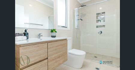 Contemporary 5 Bedroom Duplex, Quiet and Convenient Position - Photo 3