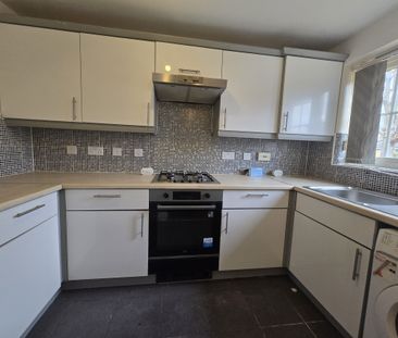 2 Bedroom Semi-detached house for Rent - Photo 4