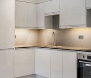 3 bedroom flat to rent - Photo 5