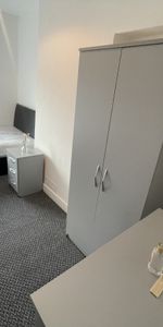 Room 2, 56, Ripon Street, Preston - Photo 3