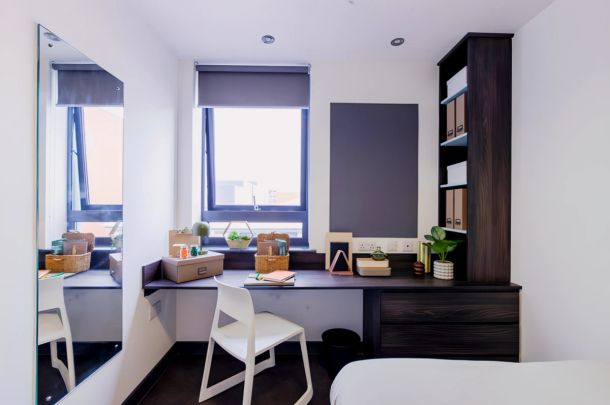 8 Bed En-suite - Photo 1