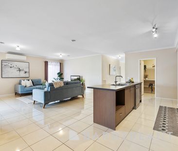 MODERN, ELEGANT & SPACIOUS!! - Photo 3