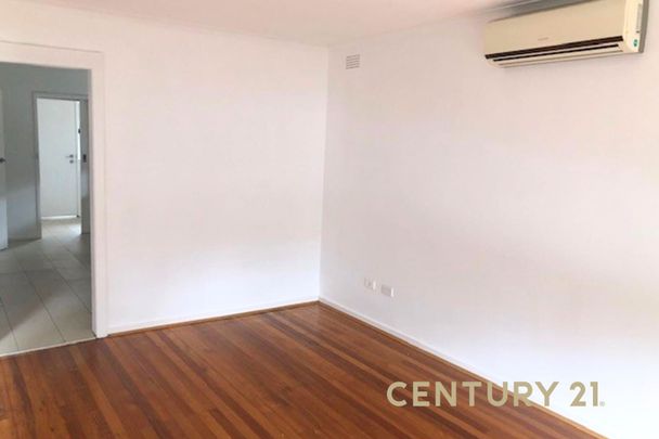 Easy Living in a Convenient Springvale South Location - Photo 1