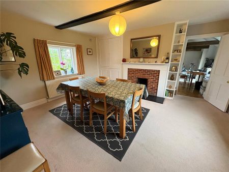 4 bedroom detached house to rent - Photo 3