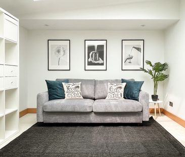 2 Bed Flat, Windmill Road, TW8 - Photo 4