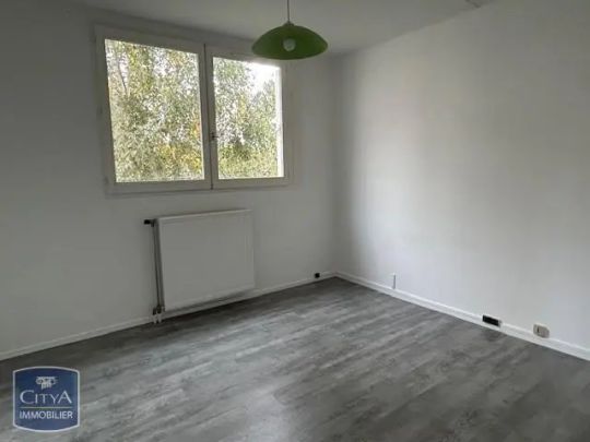 Appartement à louer 4 pièces 83.7m² - Photo 1