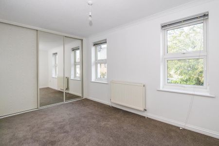 3 bedroom terraced house to rent - Photo 3