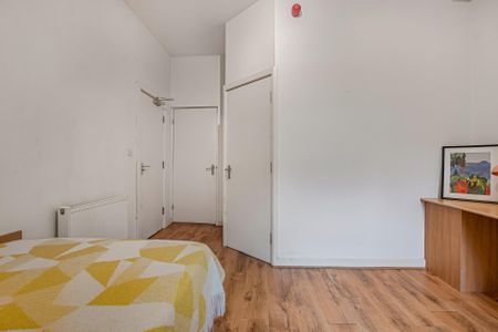 9 BROOKFIELD ROAD Leeds - LS6 4EJ - Photo 2