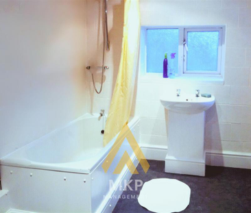 4 bedroom terraced house to rent - Photo 6