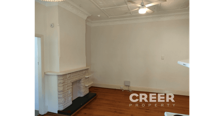 CONVENIENT AND EASY 2 BEDROOM FLAT - Photo 5