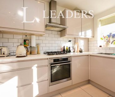 1 bedroom semi-detached house to rent - Photo 3