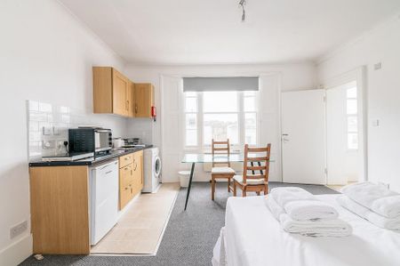 Studio to rent - Photo 3