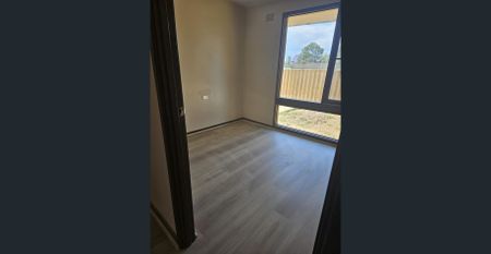 House for rent - Photo 4