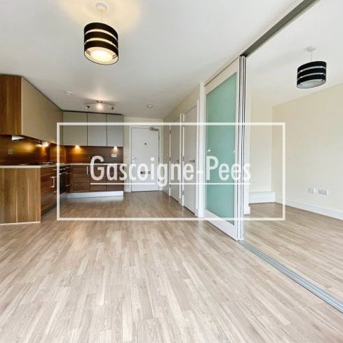 Skyline Plaza RG21 - Photo 1