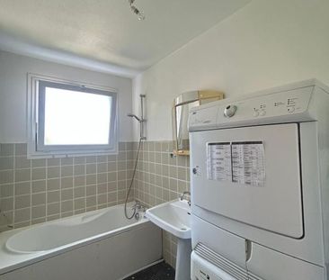 Location Appartement 3 pièces 67m² AIRE SUR L ADOUR 40800 - Photo 5