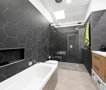 7 Durham Street, Kensington VIC 3031 - Photo 1