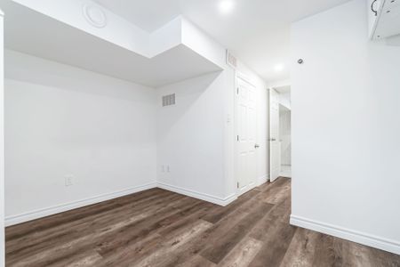 For Lease - 56 Nash Road, Hamilton, Ontario - Photo 3