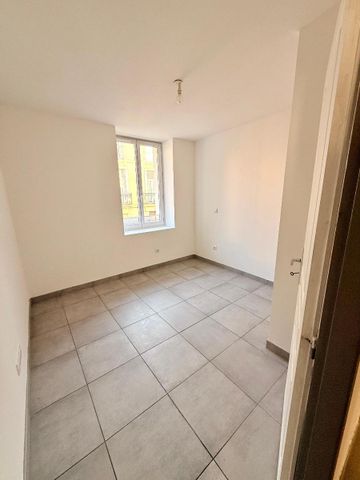 Location Appartement 3 pièces 55m² BEDARIEUX 34600 - Photo 3