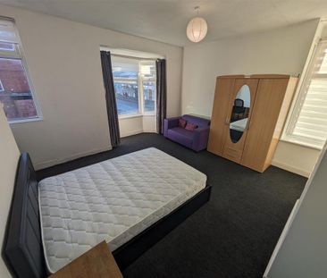 5 bedroom private hall to rent - Photo 5