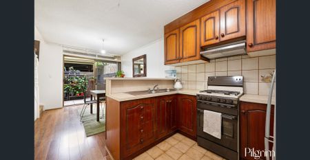 Secure & Superb Location - The Perfect North Adelaide Townhouse Home - Photo 5