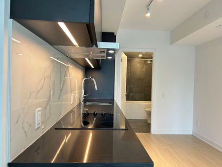 For Lease - 8 Wellesley Street Unit# 1210, Toronto, Ontario - Photo 4