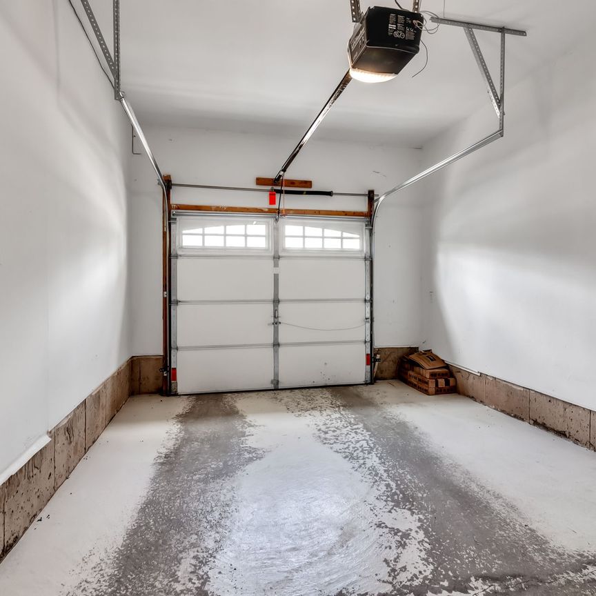 For Lease - 2394 Alstep Way, Oakville, Ontario - Photo 1