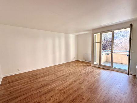 Appartement T3 Puteaux à louer - Photo 2