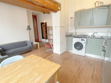 2 Bedroom Apartment - Photo 4