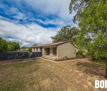 12 Seymour Place Kambah ACT - Photo 2