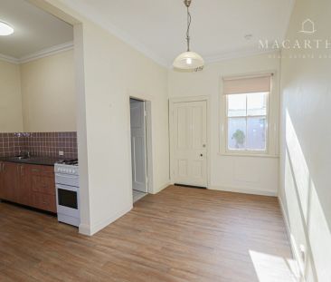 13 Freer Street, Wagga Wagga NSW 2650 - Photo 6