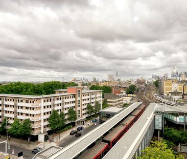 Commercial Rd - Photo 2